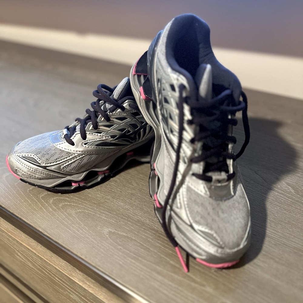 Mizuno Running Shoes